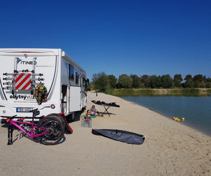 pujceni_karavanu_pronajem_obytnyvuzcz_07