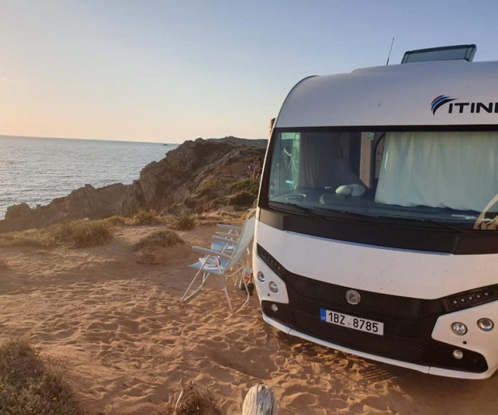 pujceni_karavanu_pronajem_obytnyvuzcz_08