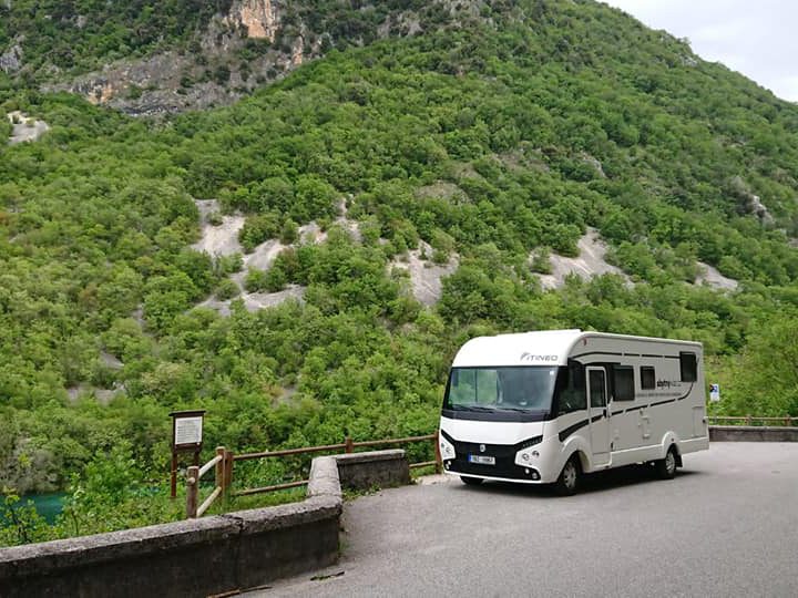 pujceni_karavanu_pronajem_obytnyvuzcz_15