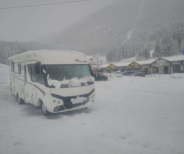 pujceni_karavanu_pronajem_obytnyvuzcz_18