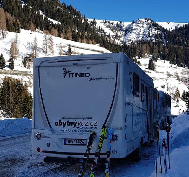 pujceni_karavanu_pronajem_obytnyvuzcz_19