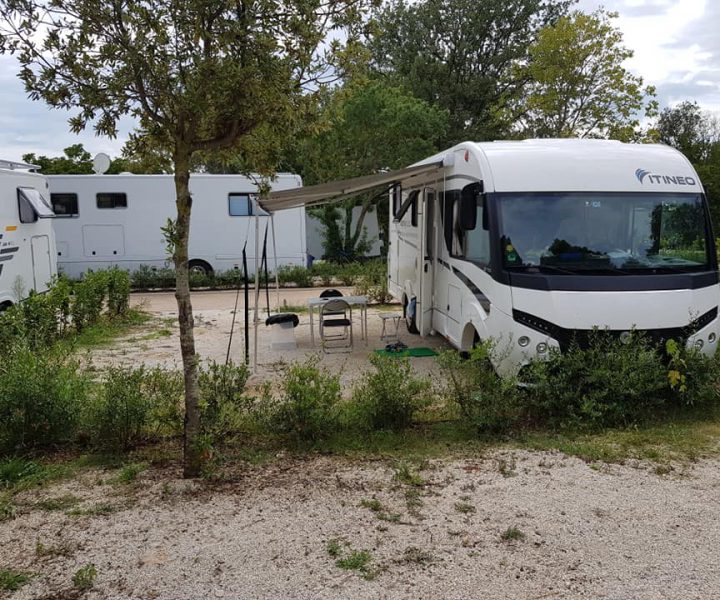 pujceni_karavanu_pronajem_obytnyvuzcz_24