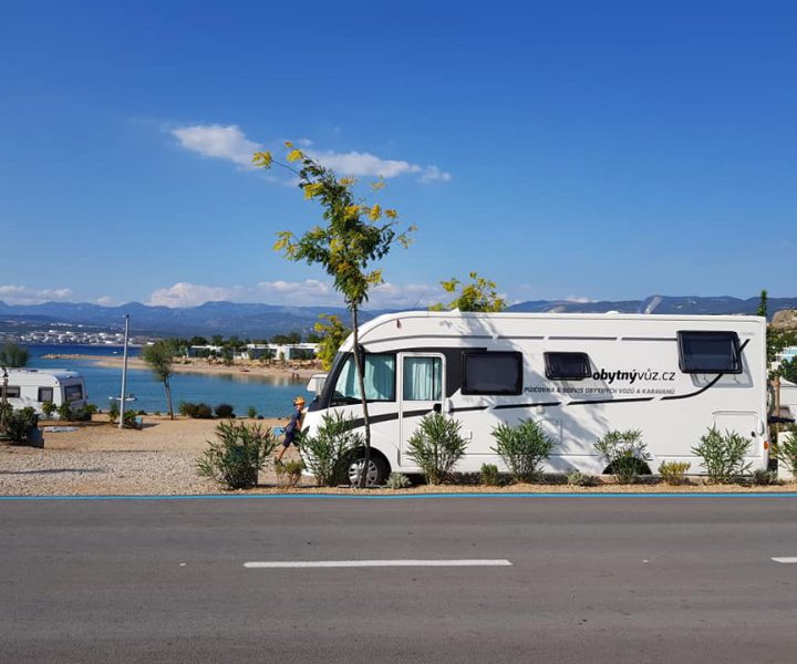 pujceni_karavanu_pronajem_obytnyvuzcz_26
