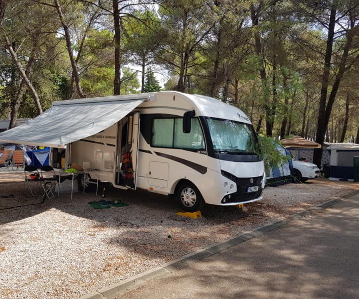 pujceni_karavanu_pronajem_obytnyvuzcz_27