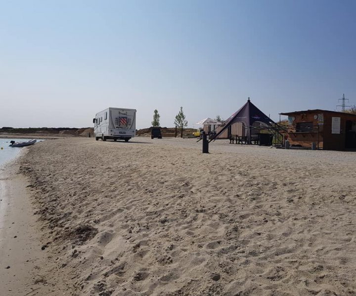 pujceni_karavanu_pronajem_obytnyvuzcz_29