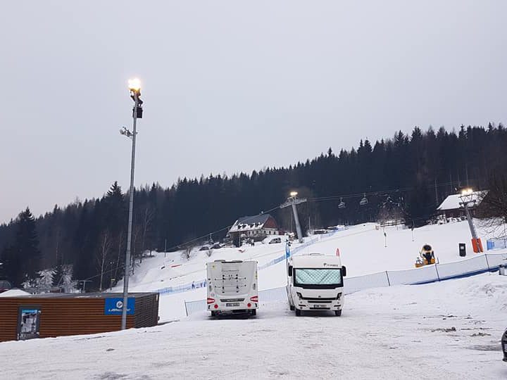 pujceni_karavanu_pronajem_obytnyvuzcz_34