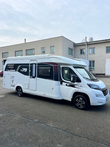 Hobby T 75 - r. 2016 - prodej polointegrovaného obytného vozu